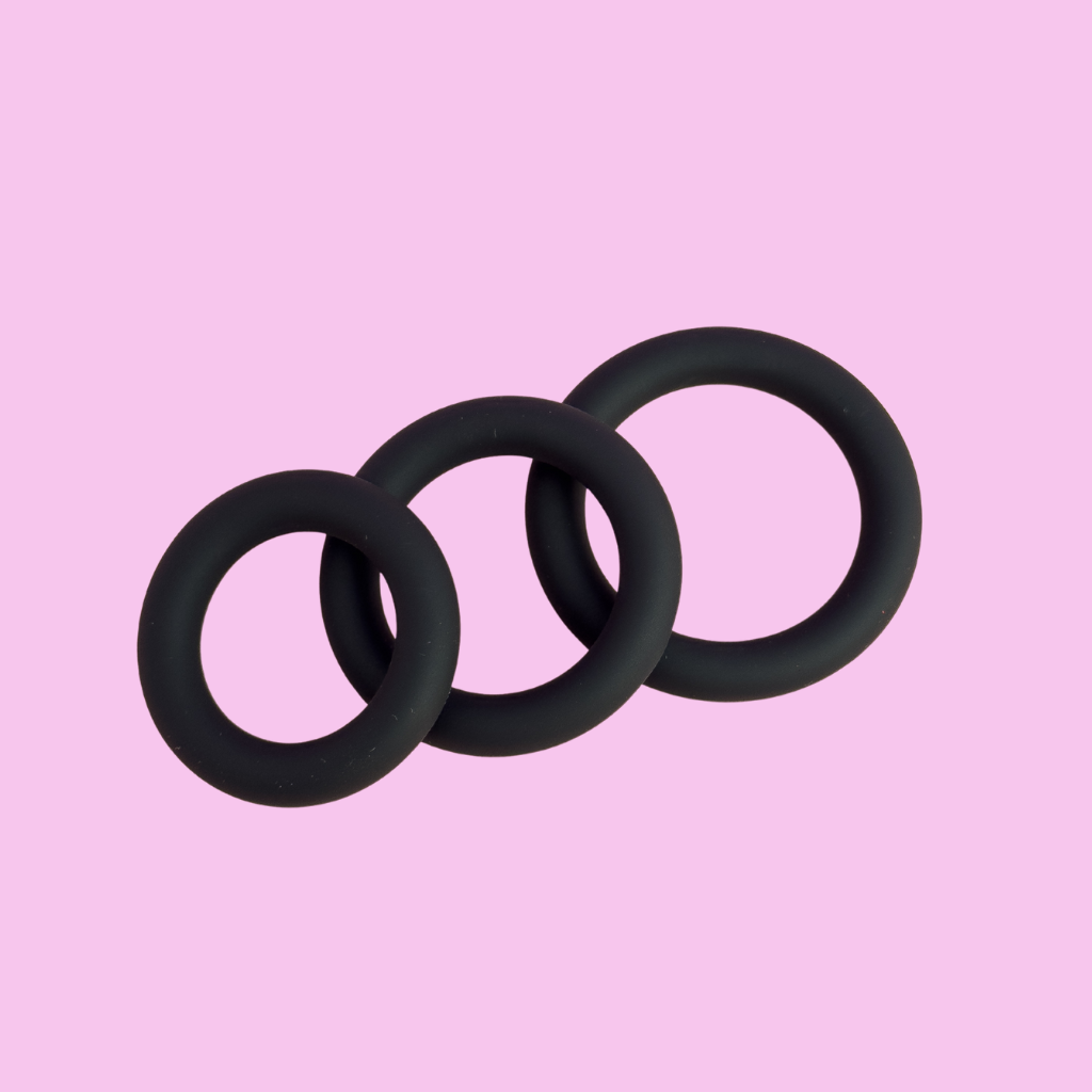 Black silicone cock ring for couples – body-safe and waterproof.